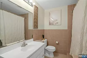265 Jefferson Ave, Cresskill, NJ 07626 - Photo 17