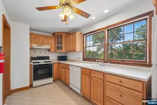 36 Page Dr, Oakland, NJ 07436 - Photo 15