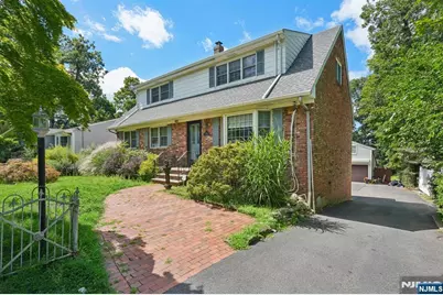 36 Page Drive, Oakland, NJ 07436 - Photo 5