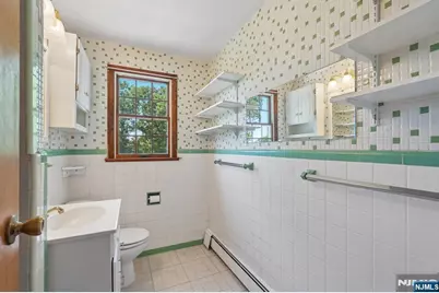 36 Page Drive, Oakland, NJ 07436 - Photo 33