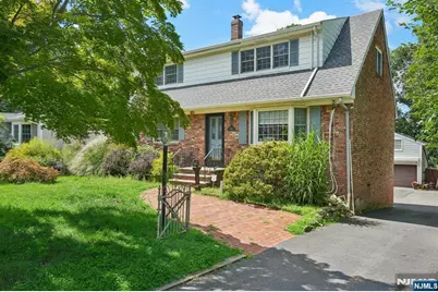 36 Page Drive, Oakland, NJ 07436 - Photo 3