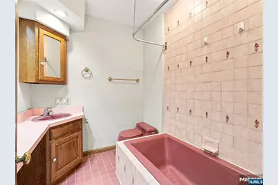 63 Washington Avenue, Maywood, NJ 07607 - Photo 15