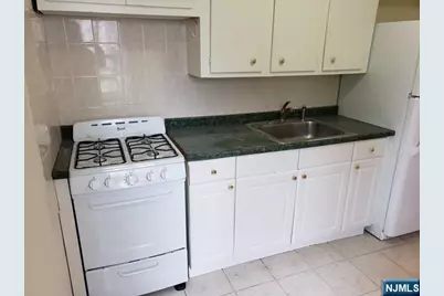 2205 N Central Road 5B #5B, Fort Lee, NJ 07024 - Photo 9