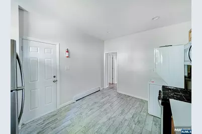 193 Clerk Street, Jersey City, NJ 07305 - Photo 3