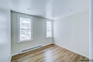 193 Clerk St, Jersey City, NJ 07305 - Photo 9