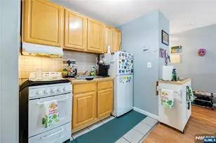 120 32nd Street 2B, Union City, NJ 07087 - Photo 7