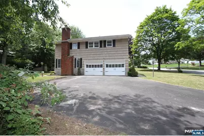 10 Bayberry Drive, Montvale, NJ 07645 - Photo 17