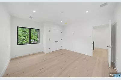 66 Jefferson Avenue, Tenafly, NJ 07670 - Photo 23