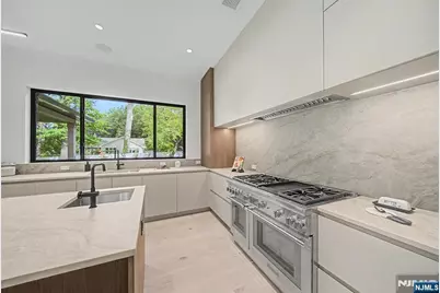 66 Jefferson Avenue, Tenafly, NJ 07670 - Photo 13