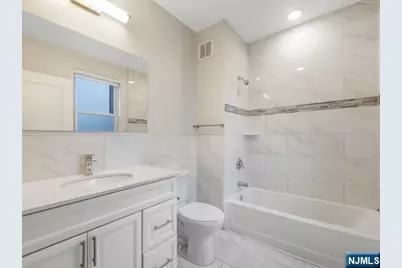 227 Teaneck Road 303 #303, Teaneck Township, NJ 07666 - Photo 5