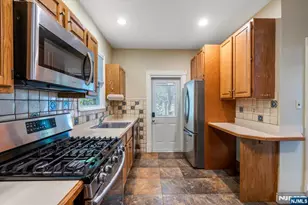 194 Christie Heights St, Leonia, NJ 07605 - Photo 15