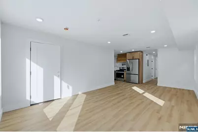 92 Speedway Avenue, Newark, NJ 07106 - Photo 5