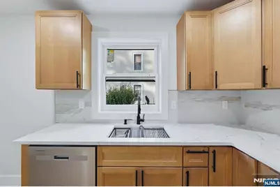 92 Speedway Avenue, Newark, NJ 07106 - Photo 35