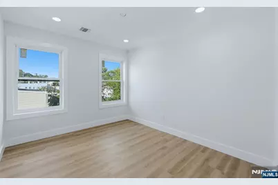 92 Speedway Avenue, Newark, NJ 07106 - Photo 29