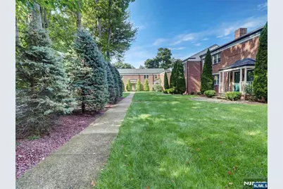 138 Lincoln Street B4 #B4, Montclair, NJ 07042 - Photo 13