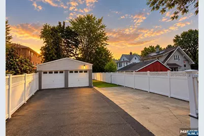 146 Poplar, Ridgefield Park, NJ 07660 - Photo 3