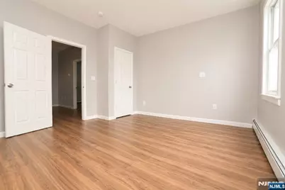 444 S 19th Street, Newark, NJ 07103 - Photo 9