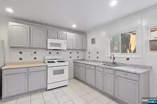 303 43rd St, Union City, NJ 07087 - Photo 3