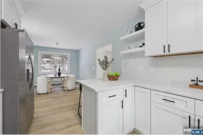 512 N Lake Shore Drive, West Milford, NJ 07421 - Photo 9