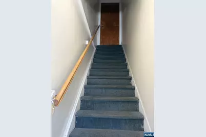 135 Hoyt 2 #2, Kearny, NJ 07032 - Photo 3