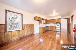 2183 Hudson Street 2nd Fl, Fort Lee, NJ 07024 - Photo 3