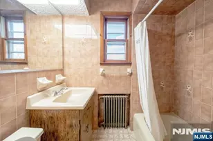 2183 Hudson Street 2nd Fl, Fort Lee, NJ 07024 - Photo 9