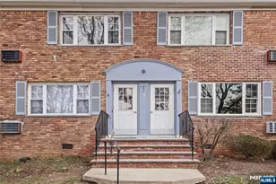 9 Wedgewood Dr 93, Verona, NJ 07044 - Photo 1