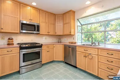 175 Riverdale Street, Hillsdale, NJ 07642 - Photo 13