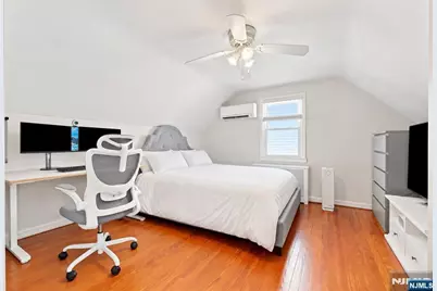 9-06 6th Street, Fair Lawn, NJ 07410 - Photo 17