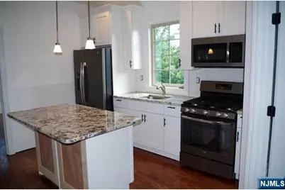 19 Dumont Avenue 2 #2, Clifton, NJ 07013 - Photo 5