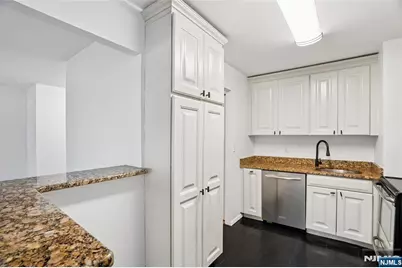 1111 River Road G10 #G10, Edgewater, NJ 07020 - Photo 5