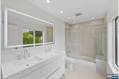 13 Lasher Lane, Edgewater, NJ 07020 - Photo 39