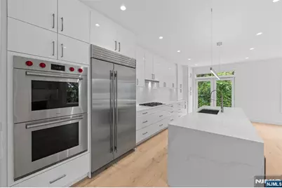 13 Lasher Lane, Edgewater, NJ 07020 - Photo 17