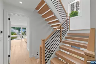 13 Lasher Ln, Edgewater, NJ 07020 - Photo 37