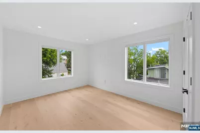 13 Lasher Lane, Edgewater, NJ 07020 - Photo 33