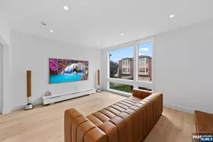 13 Lasher Ln, Edgewater, NJ 07020 - Photo 19