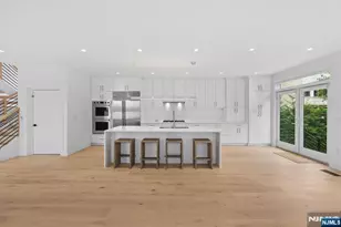13 Lasher Ln, Edgewater, NJ 07020 - Photo 13