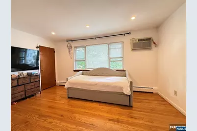405 8th Street 2L #2L, Carlstadt, NJ 07072 - Photo 5
