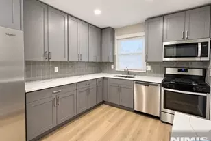 22 Bernice Pl, Lodi, NJ 07644 - Photo 15