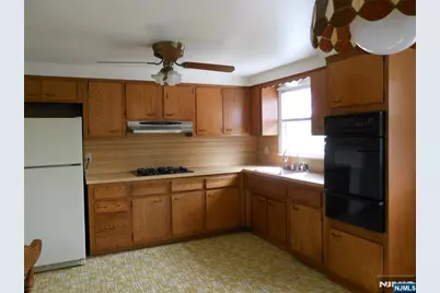 43 Calicooneck Road, South Hackensack Township, NJ 07606 - Photo 3