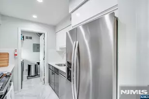 825 Riverside B202, Lyndhurst Township, NJ 07071 - Photo 11