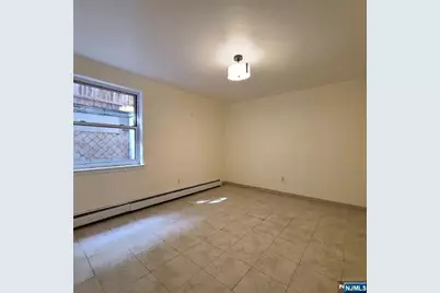3 Hooks Lane, Edgewater, NJ 07020 - Photo 9