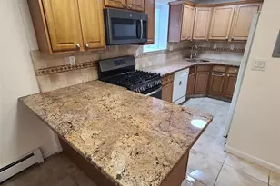 3 Hooks Ln, Edgewater, NJ 07020 - Photo 5