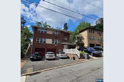 3 Hooks Lane, Edgewater, NJ 07020 - Photo 1