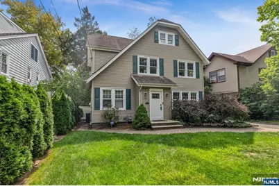 246 W Hudson Avenue, Englewood, NJ 07631 - Photo 3