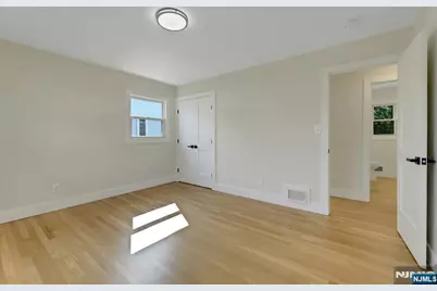 300 John Ochs Drive, Saddle Brook Township, NJ 07663 - Photo 23