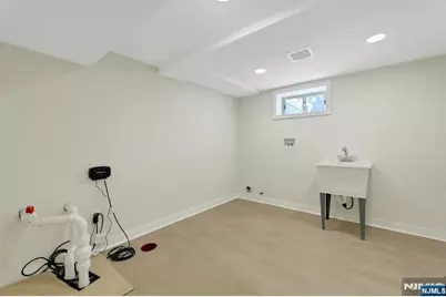 300 John Ochs Drive, Saddle Brook Township, NJ 07663 - Photo 39