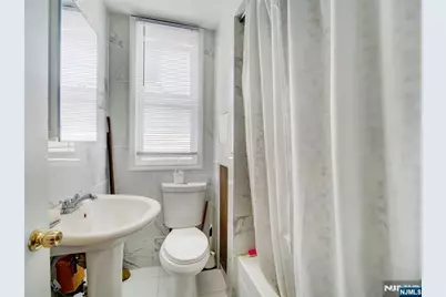 139-141 Richelieu Terrace, Newark, NJ 07106 - Photo 5