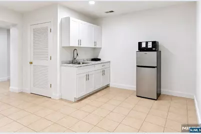 36 W Central Boulevard A #A, Palisades Park, NJ 07650 - Photo 25