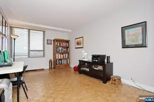 4 Horizon Road 815, Fort Lee, NJ 07024 - Photo 19
